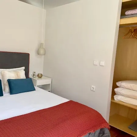 Santo Antonio Elegant Flat * פורטו